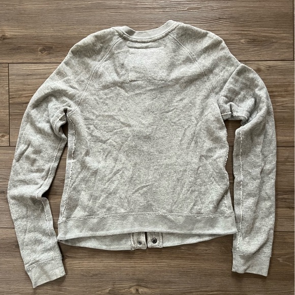Abercrombie & Fitch Heather Gray Snap-Up Sweater - Picture 7 of 9